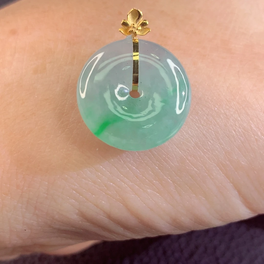 颈饰18K金镶嵌翡翠翡翠