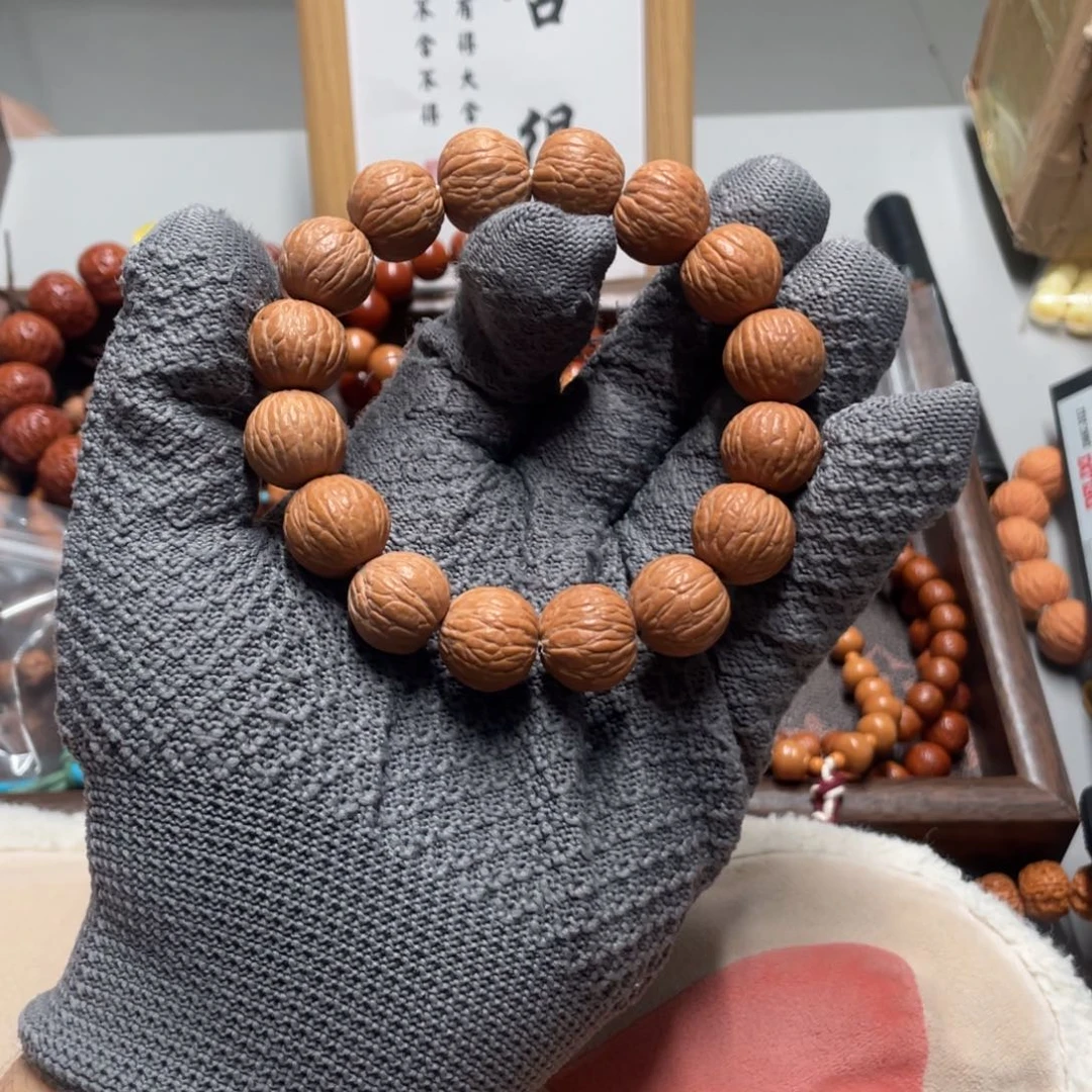 猴头核桃吊坠粉丝灯牌