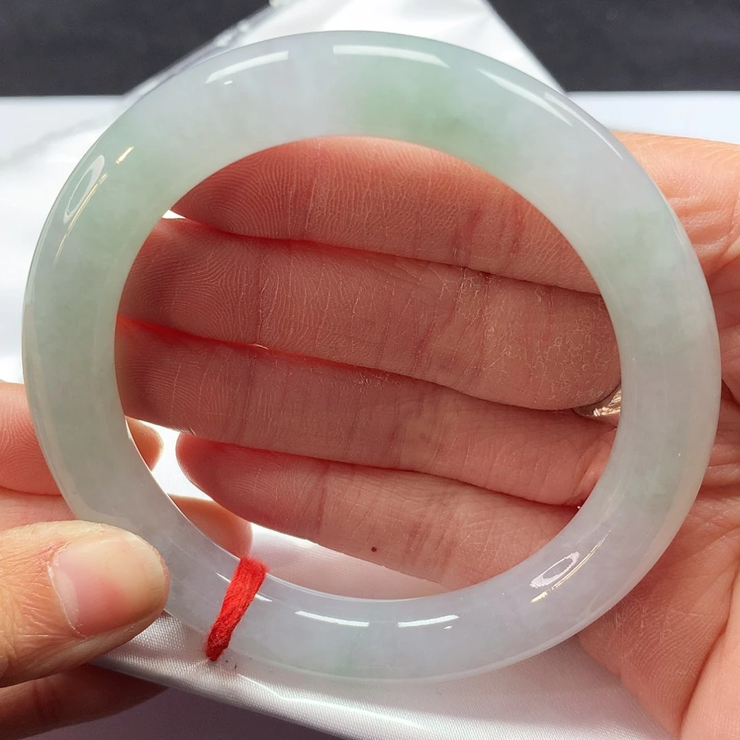 翡翠手镯未镶嵌58圈