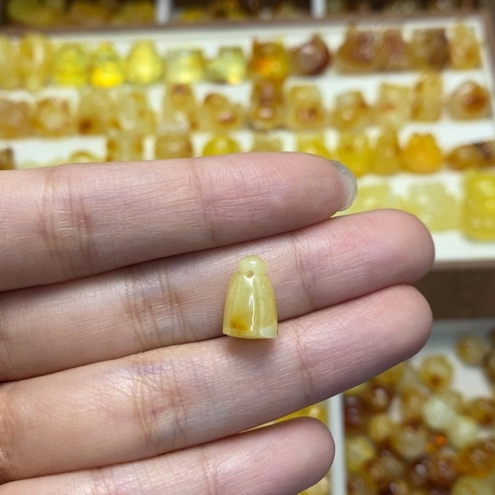 琥珀未镶嵌裸石小莲蓬