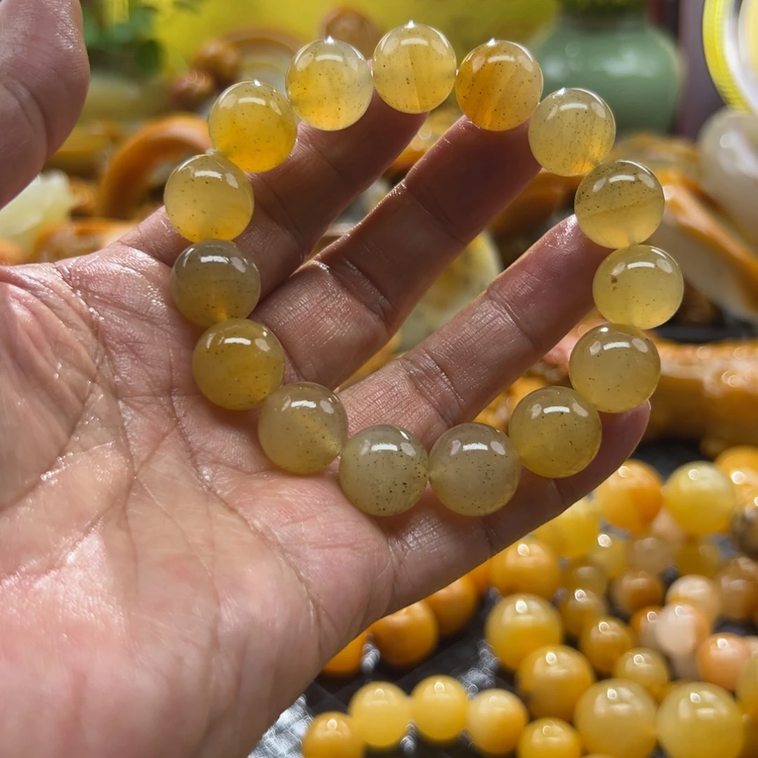 石英质玉未镶嵌颈饰