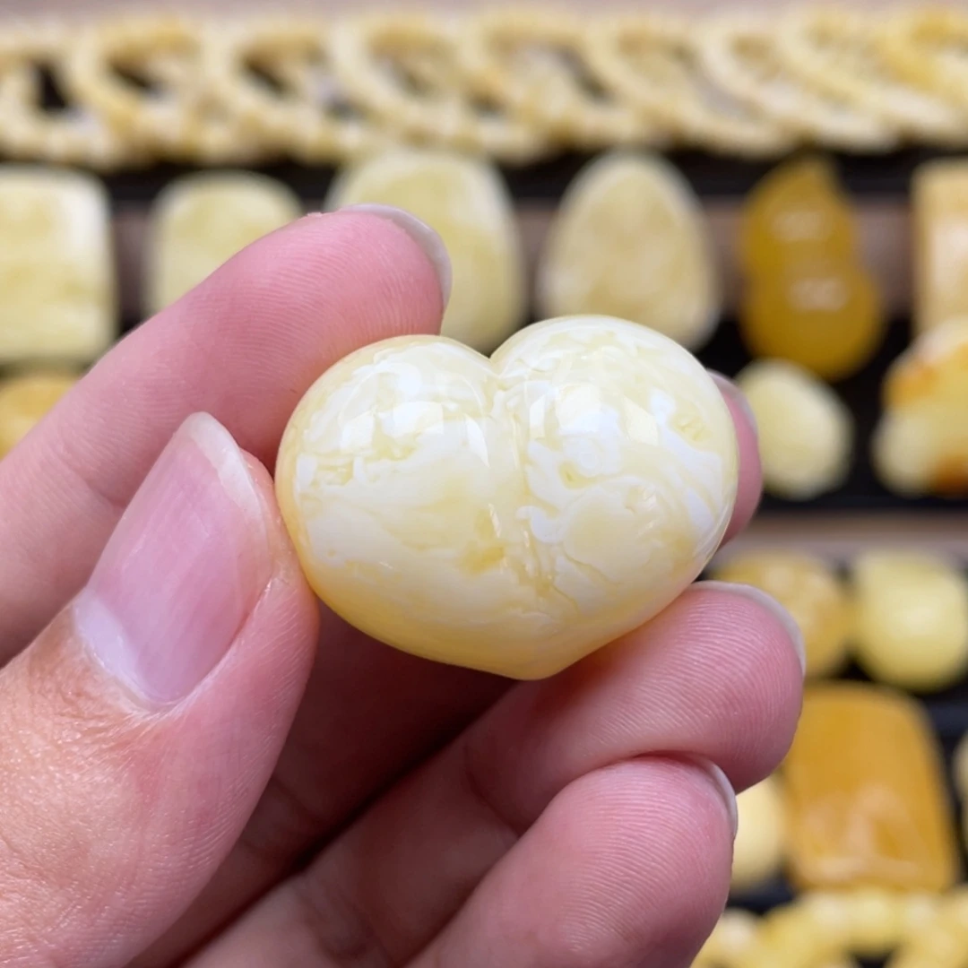 琥珀未镶嵌裸石琥珀蜜蜡