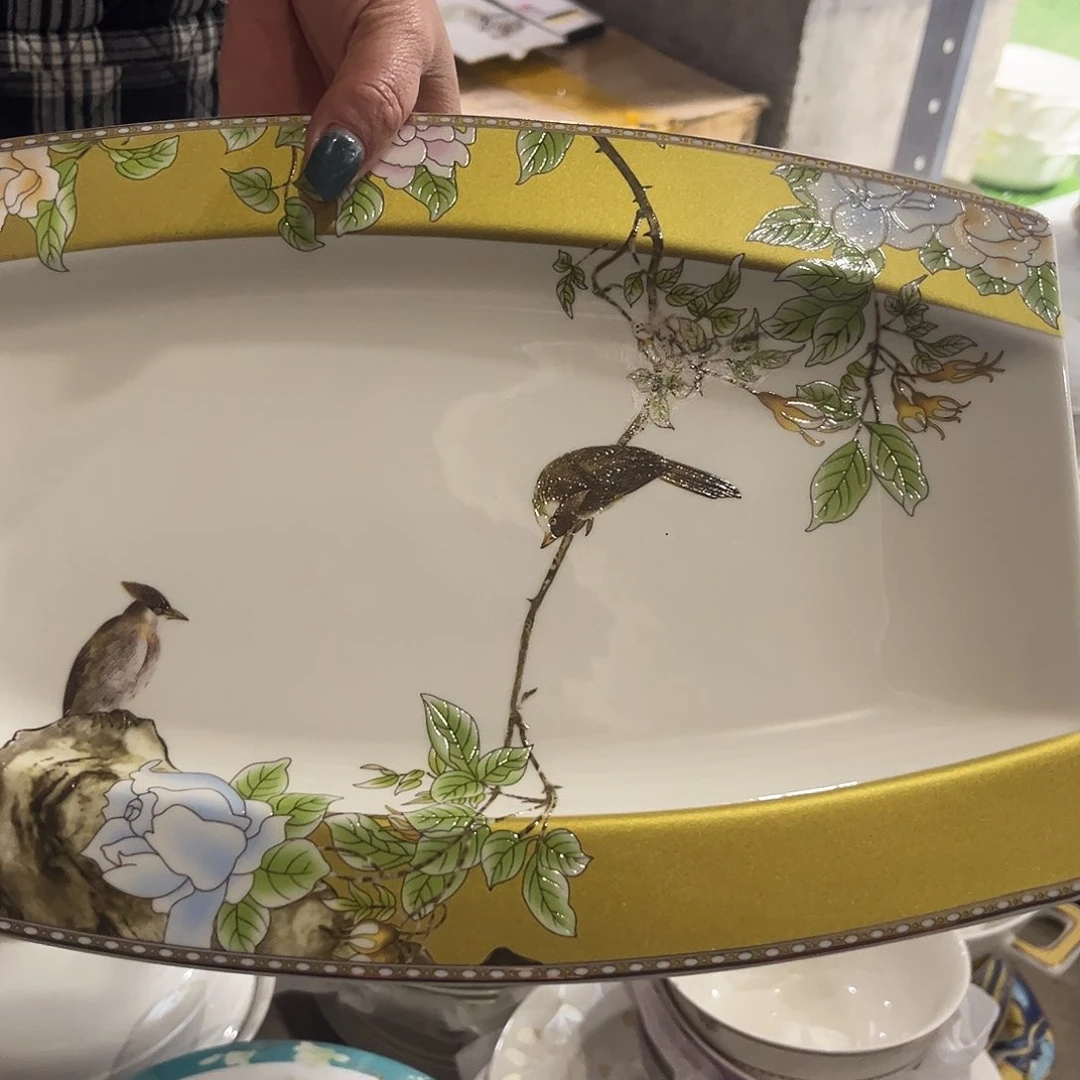 瓷片琴瑟鱼盘一个瑕疵