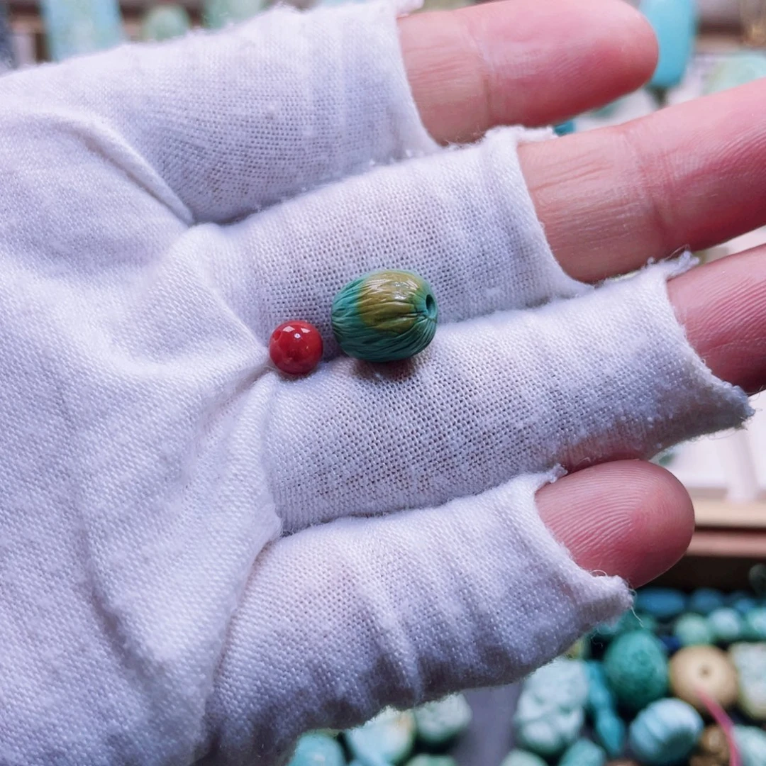 南红玛瑙配饰未镶嵌