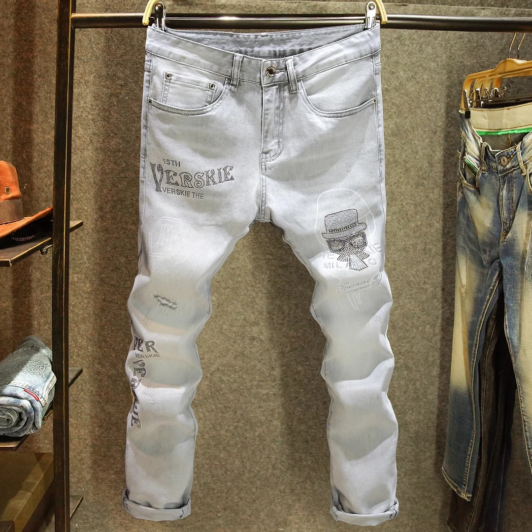 臣吾2025夏季新款破洞牛仔裤男小脚修身弹力裤子灰色潮牌高端长裤