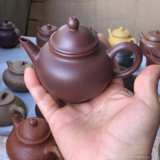 茶壶紫砂低曹青水平170豪升左右