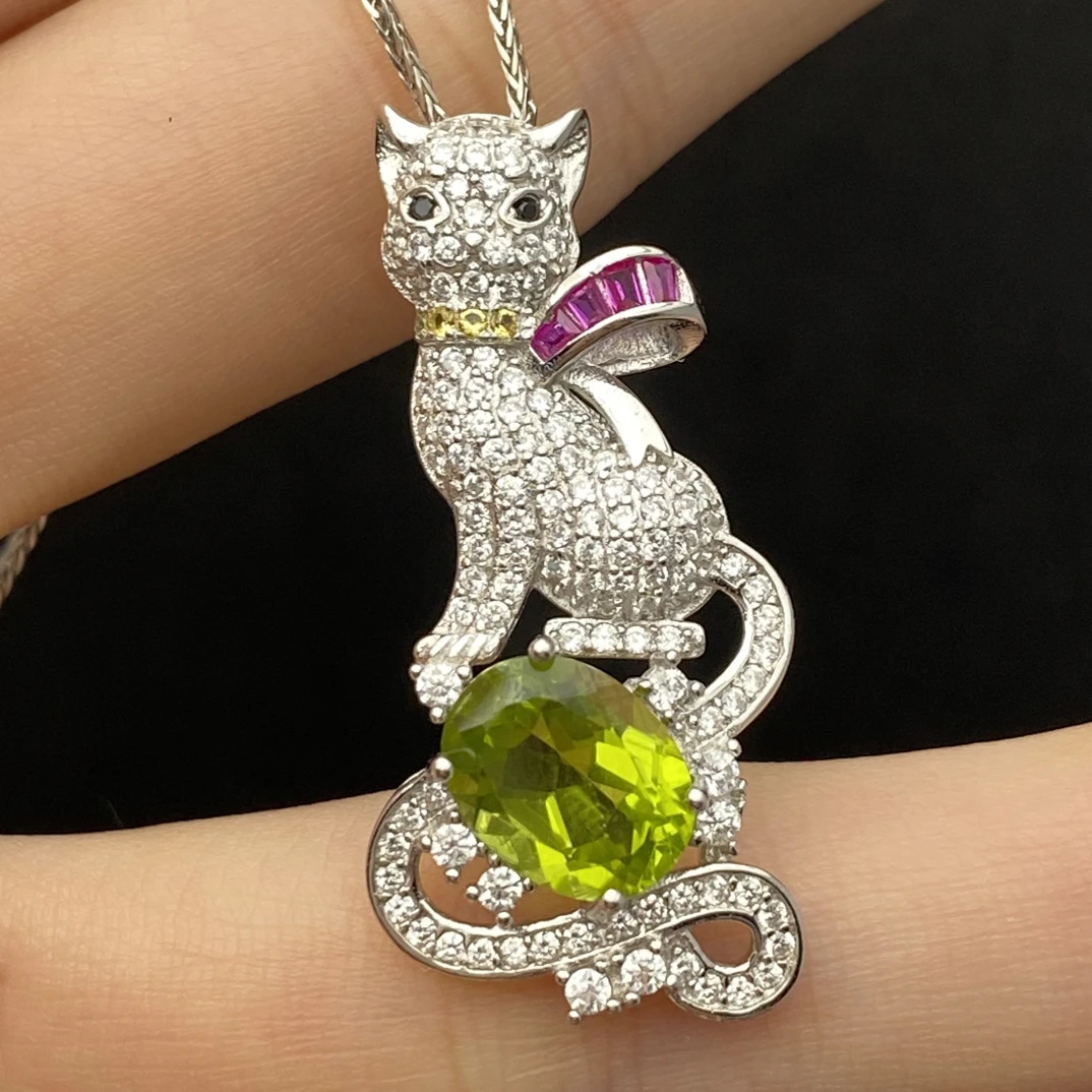 猫咪天然橄榄石吊坠（不含链）s925银7*9mm创意可爱百搭一物一证