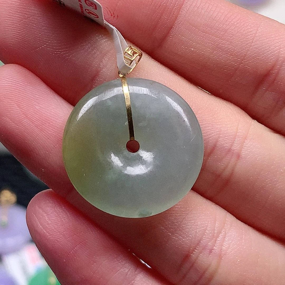 颈饰18K金镶嵌翡翠翡翠吊坠