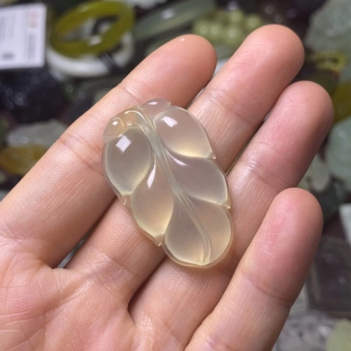 岫玉岫玉颈饰未镶嵌