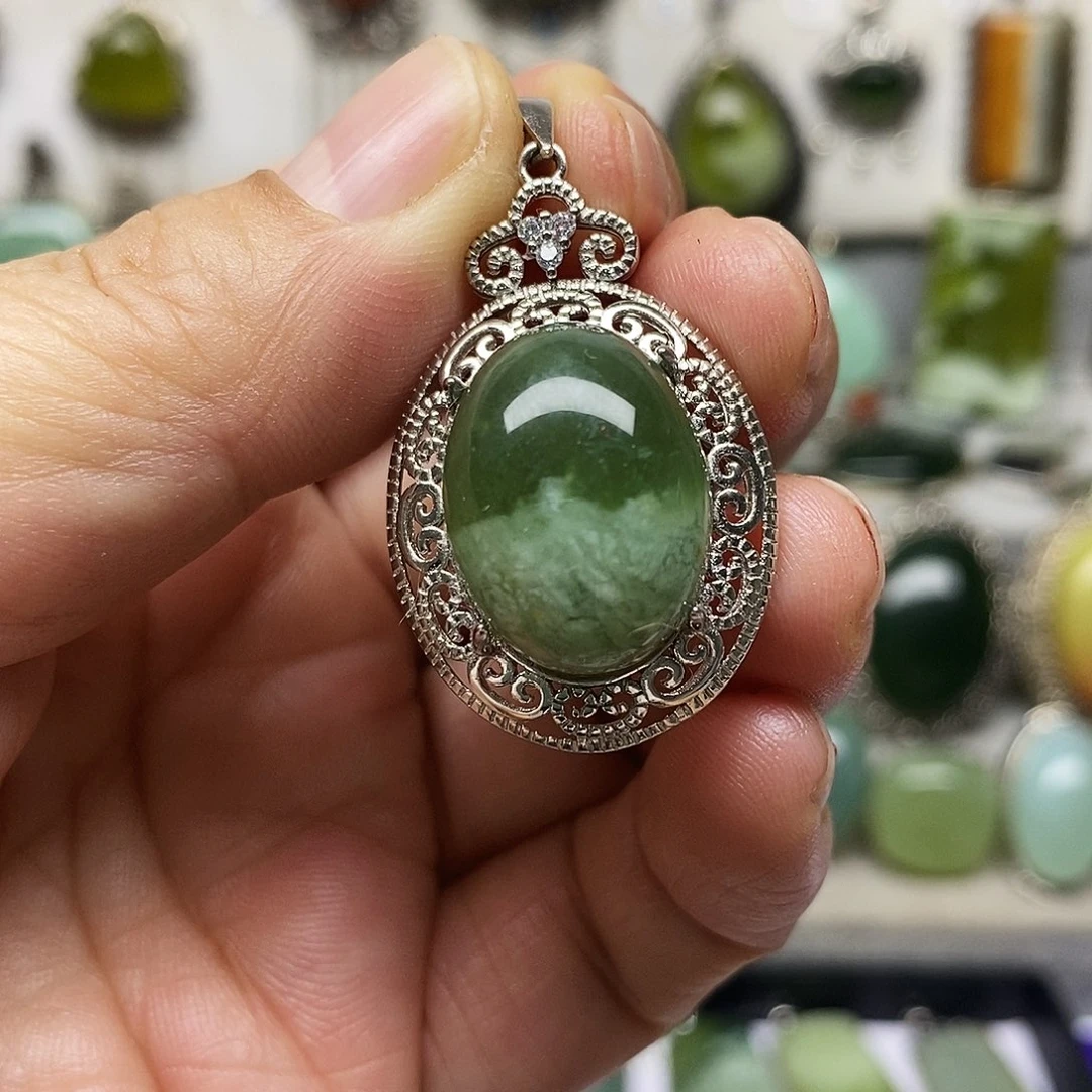 蛇纹石玉银S925镶嵌吊坠