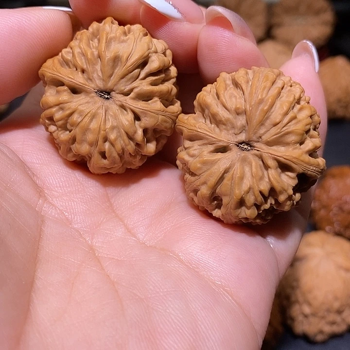 把件文玩核桃32.5野生龙眼