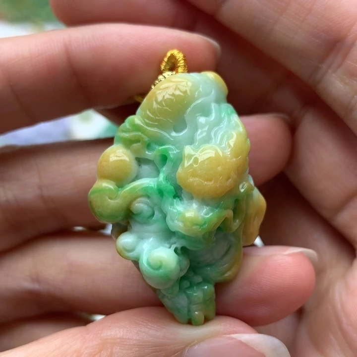 颈饰未镶嵌翡翠翡翠