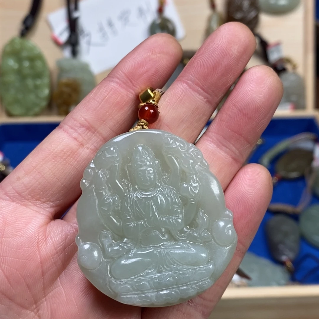 和田玉未镶嵌颈饰