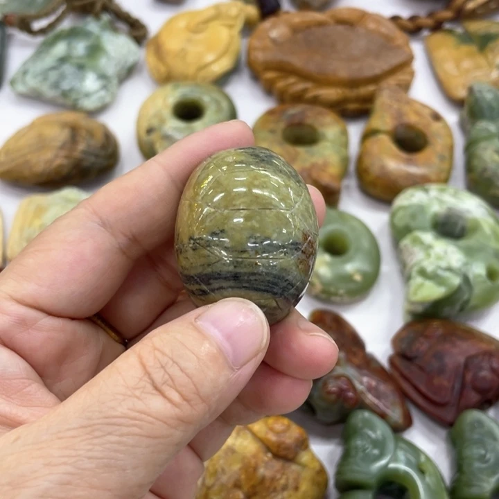 未镶嵌岫岩河磨玉（透闪石质玉）珠宝奇石