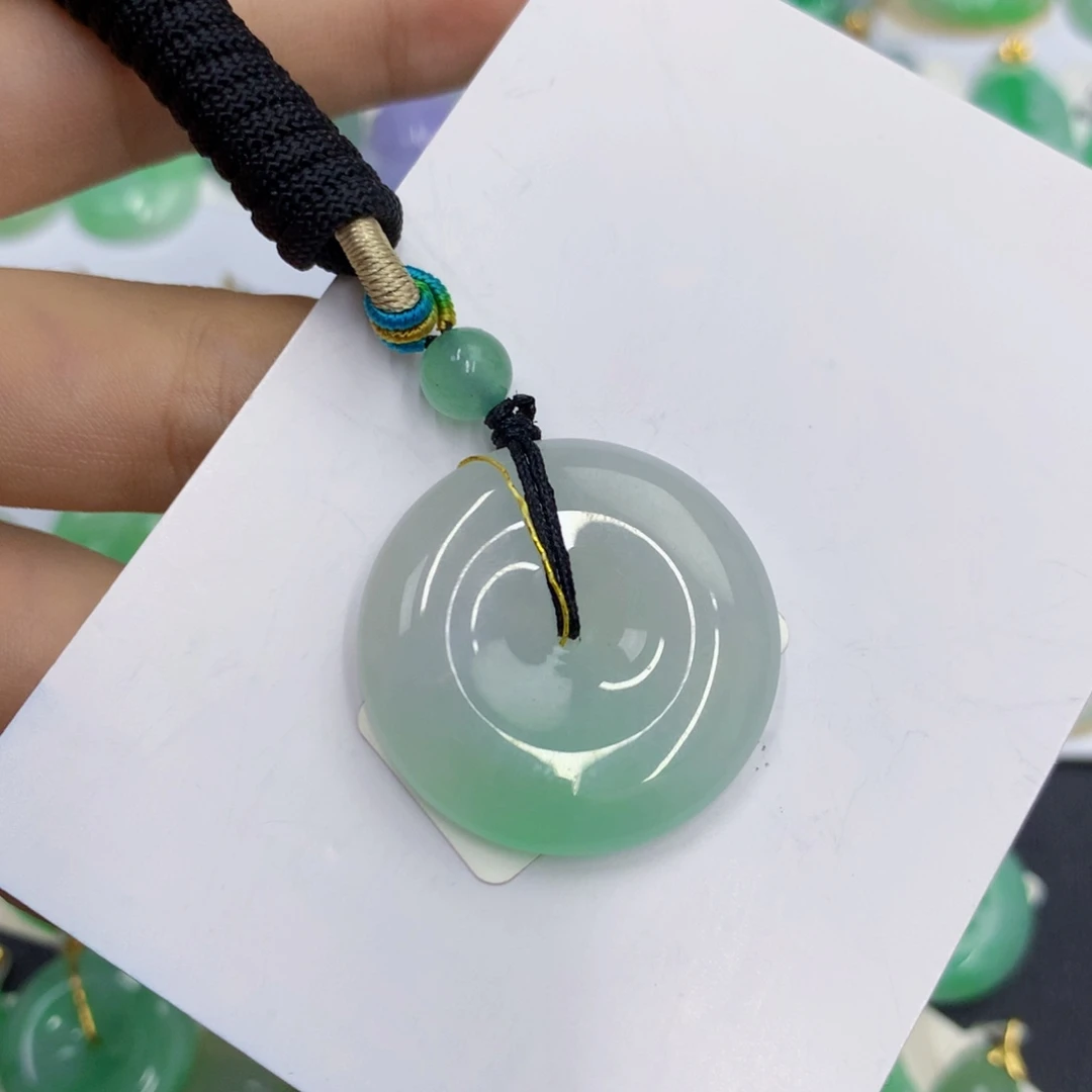 ****翡翠未镶嵌颈饰翡翠