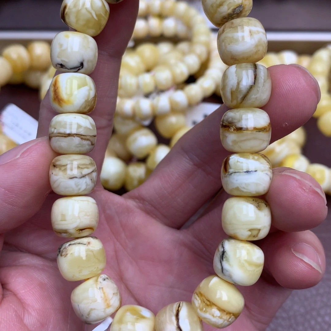 琥珀未镶嵌珠宝奇石4