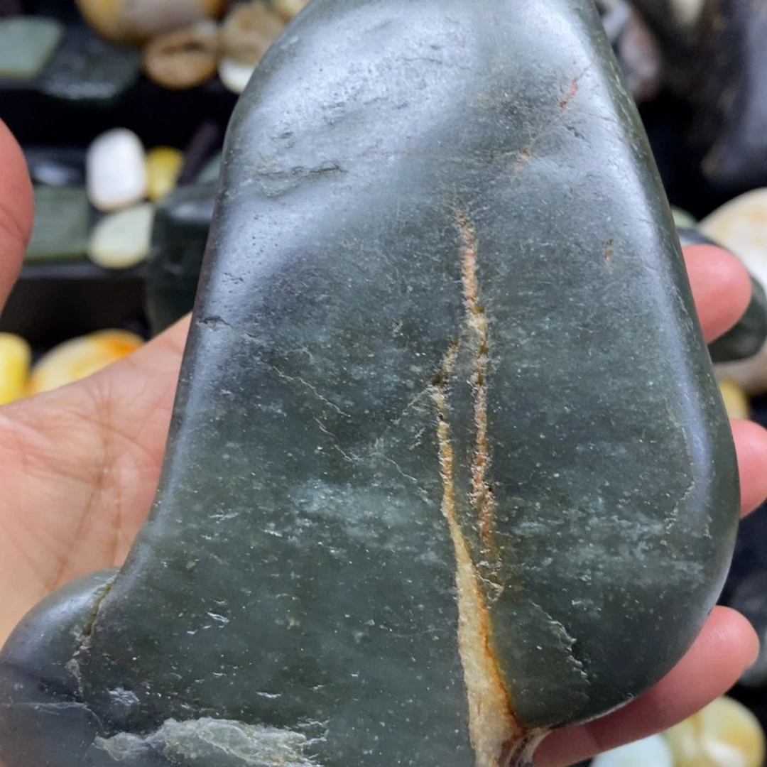 未镶嵌和田玉（子料）摆件