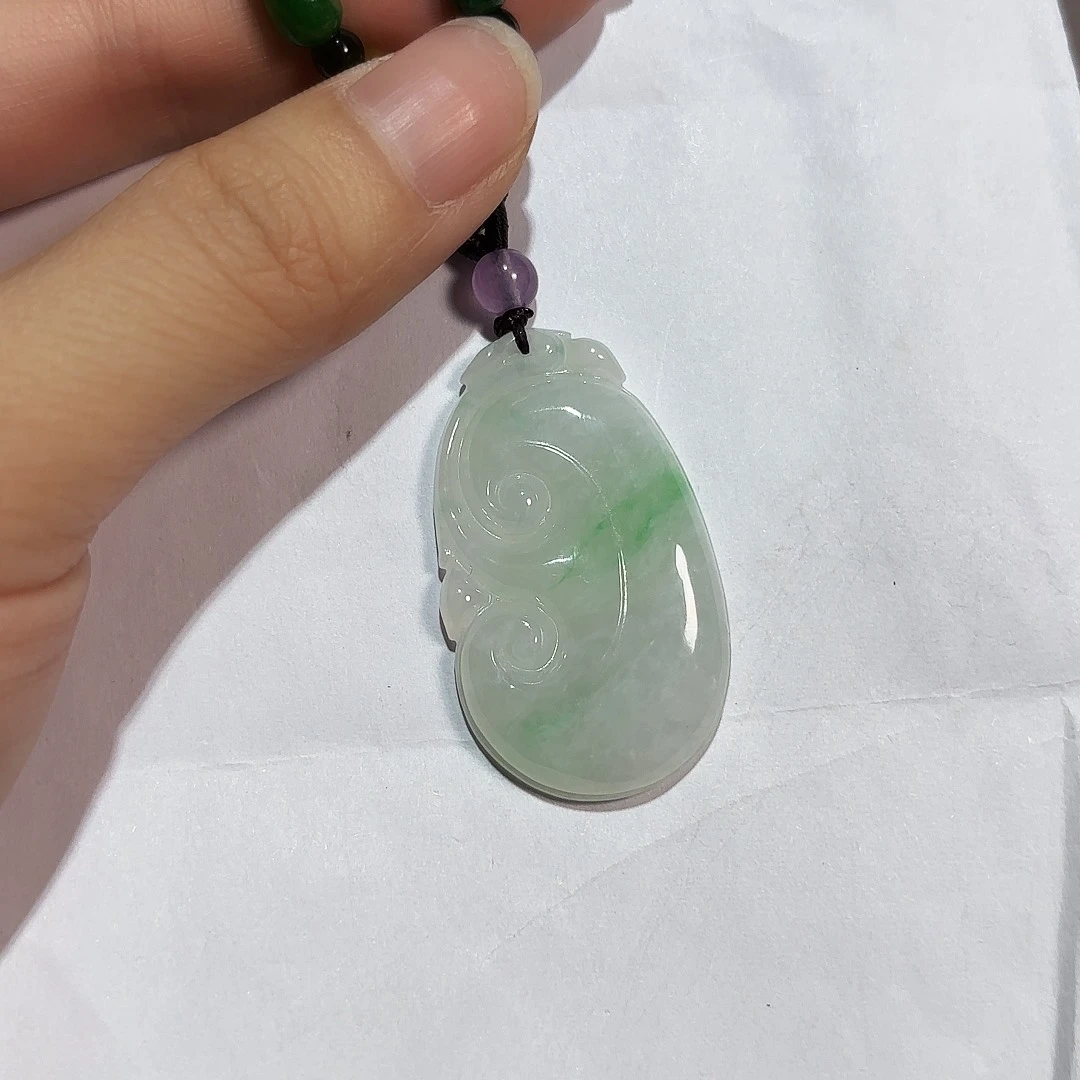 翡翠未镶嵌颈饰天然的A货翡翠未镶嵌颈饰