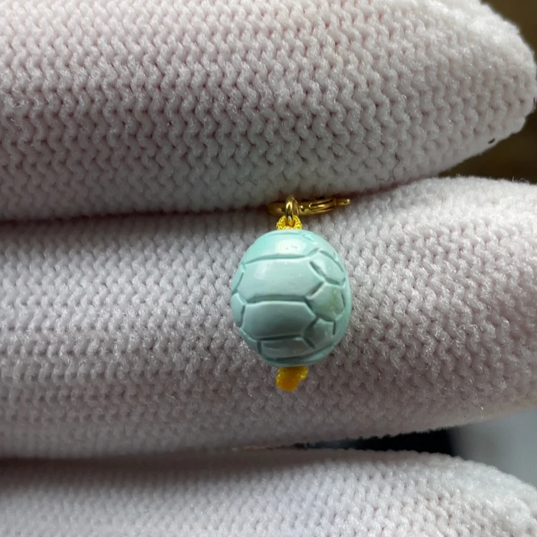 绿松石未镶嵌挂件