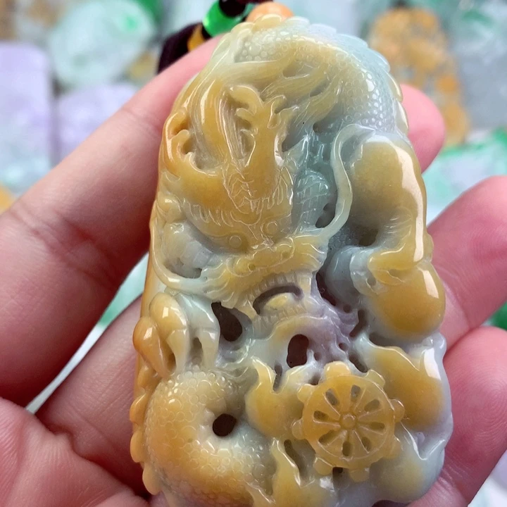吊坠(不含链)未镶嵌翡翠