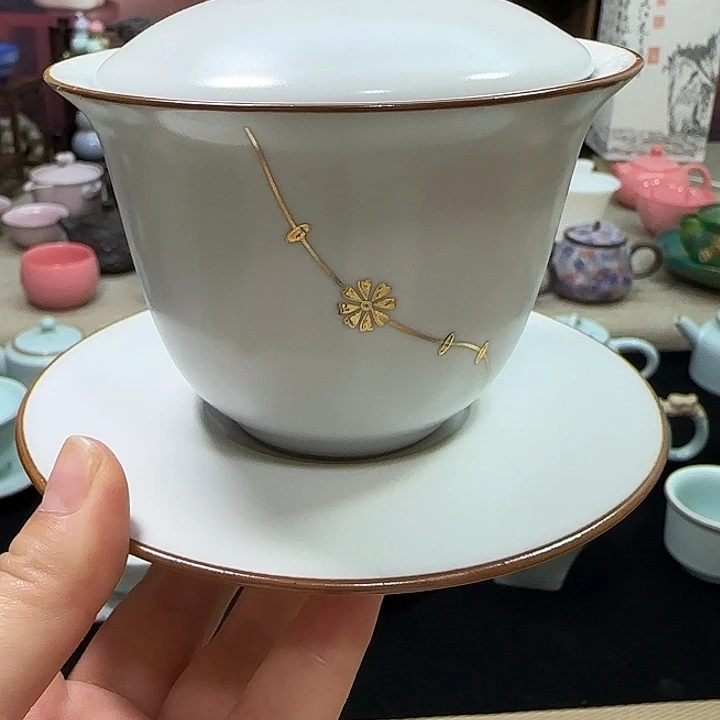 瓷片陶瓷，陶瓷……陶瓷