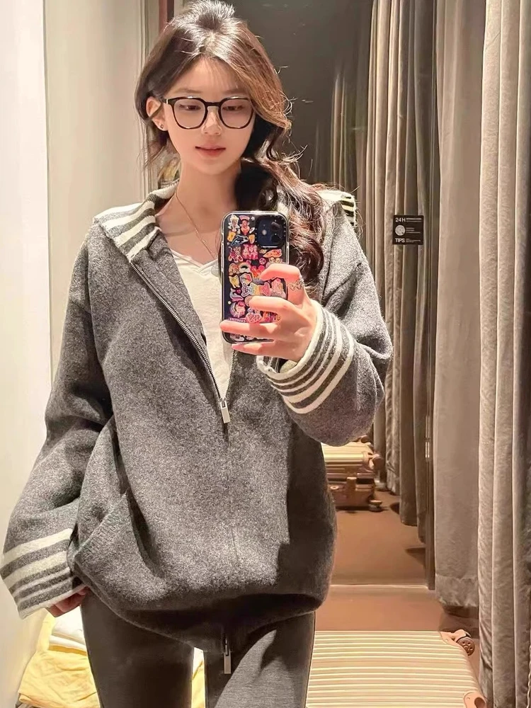 海军领灰色毛衣女秋穿搭慵懒学院风撞色条纹针织开衫外套上衣宽松