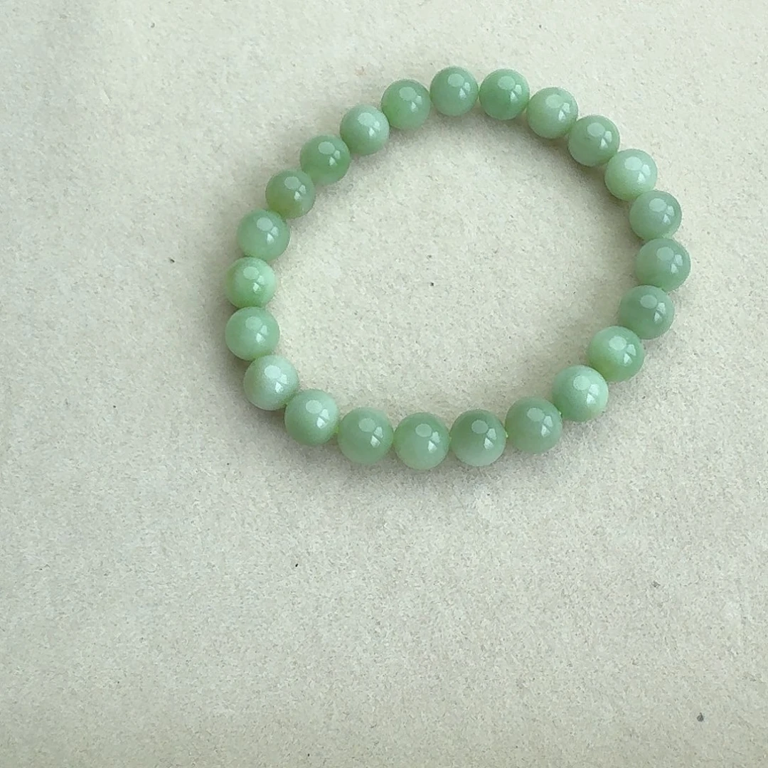 大***姐和田玉未镶嵌颈饰和田玉碧玉黑羊洞手串