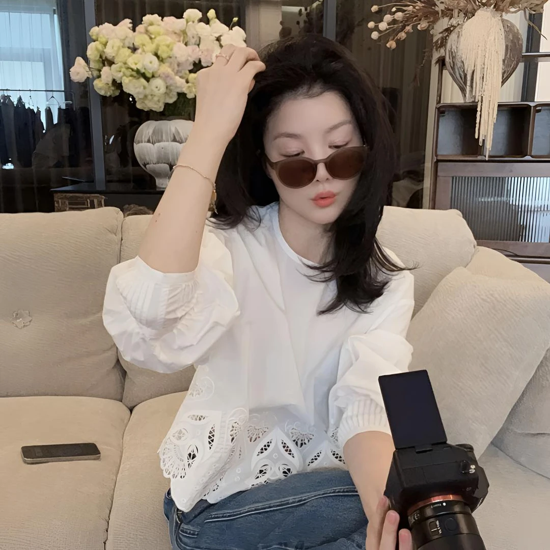 【悦悦专属】法式镂空显瘦刺绣压褶长袖衬衣Y723