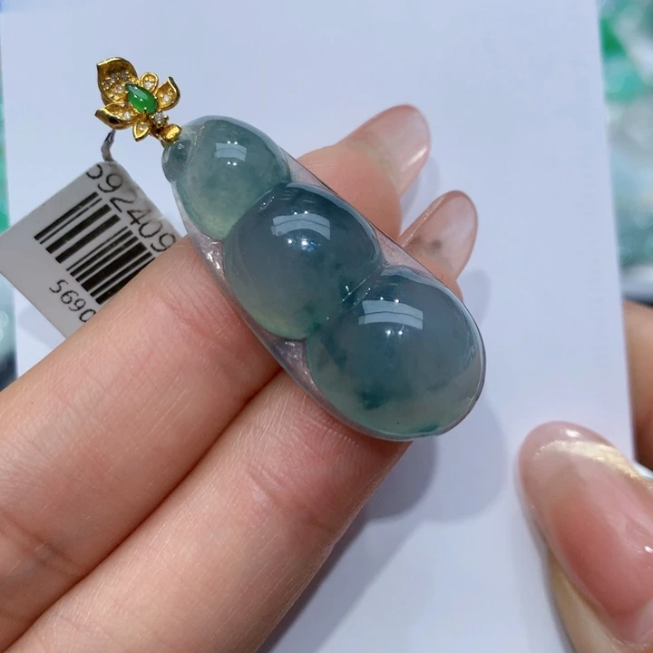 翡翠颈饰18K金镶嵌豆子