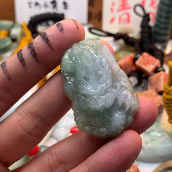 翡翠未镶嵌颈饰保真天然a货翡翠