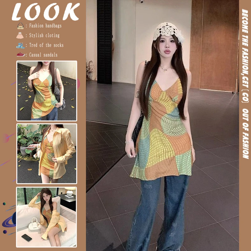 纯欲复古度假风吊带裙子女春季新款V领不规则循环撞色印花连衣裙