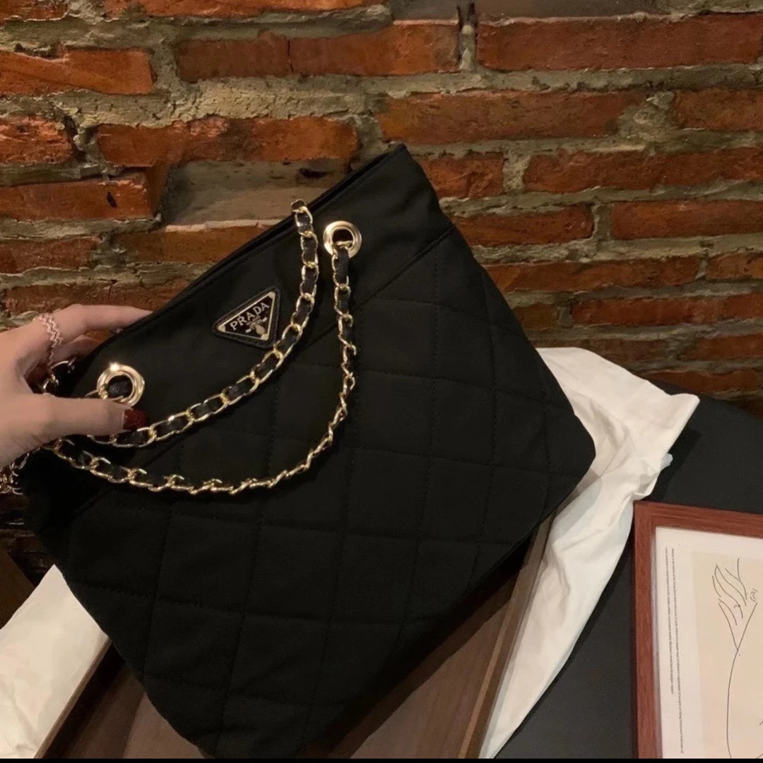 99新 Prada/普拉达 普拉达/单肩包/4373