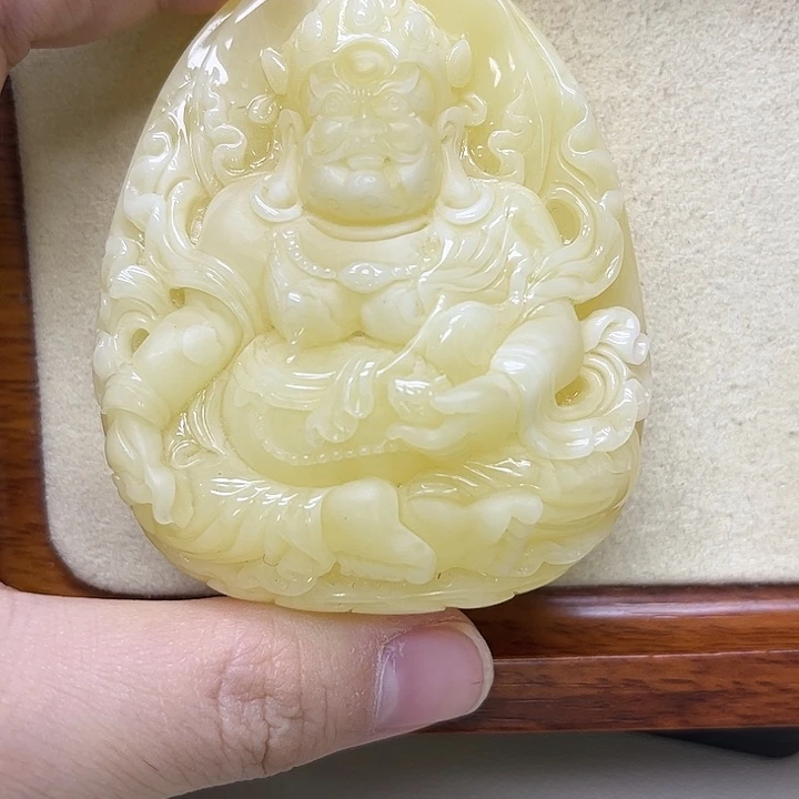 蜜蜡未镶嵌吊坠(赠链)蜜蜡黄财神吊坠59.7克