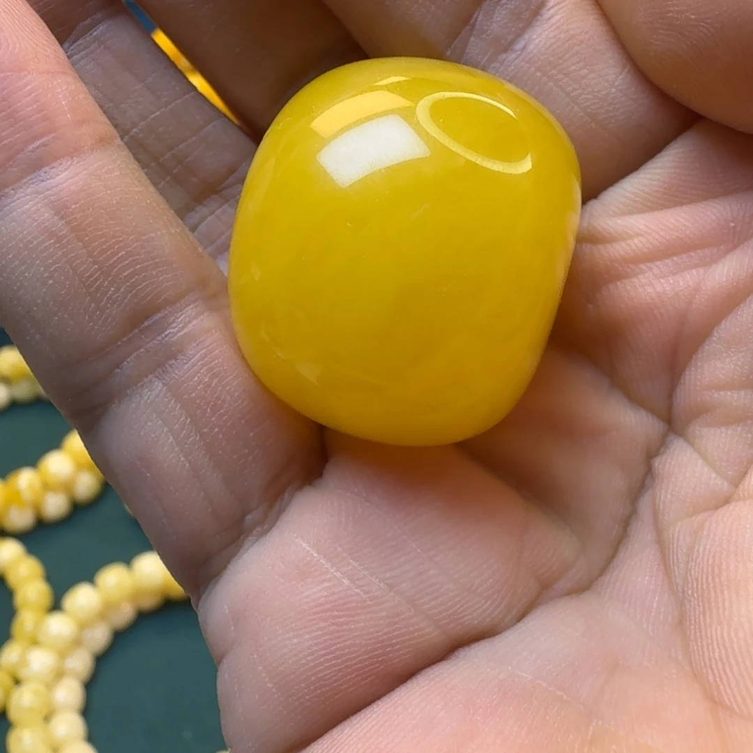 蜜蜡未镶嵌珠宝奇石