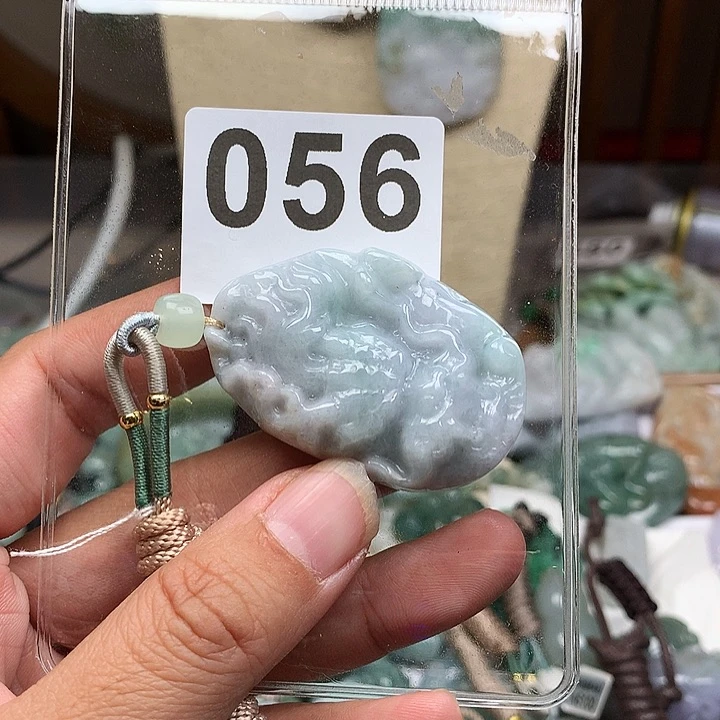 翡翠颈饰未镶嵌米*翡翠