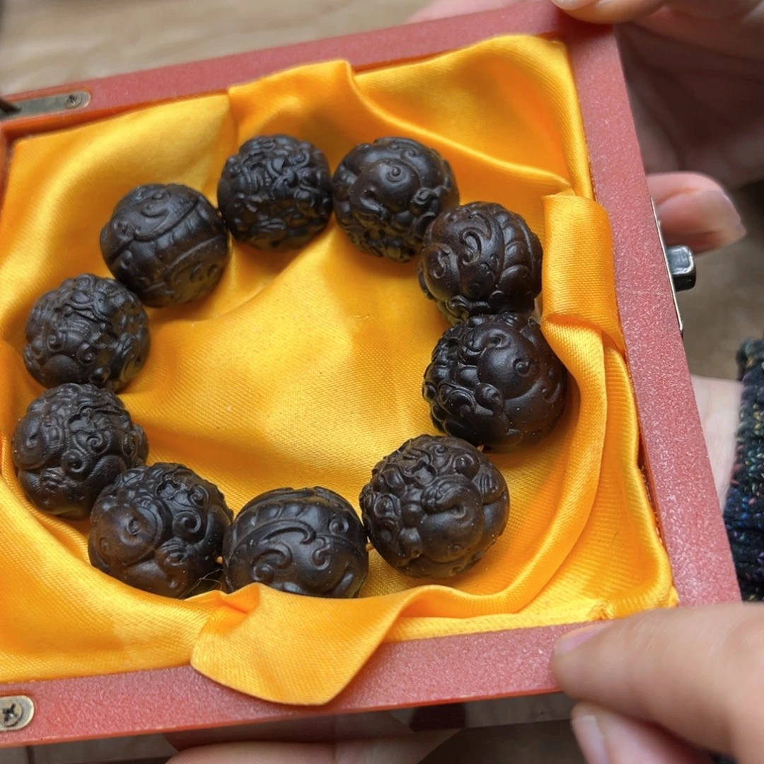 大叶紫檀（黑酸枝木类）