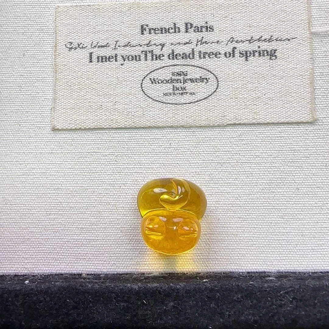 琥珀未镶嵌珠宝奇石言*天然蜜蜡