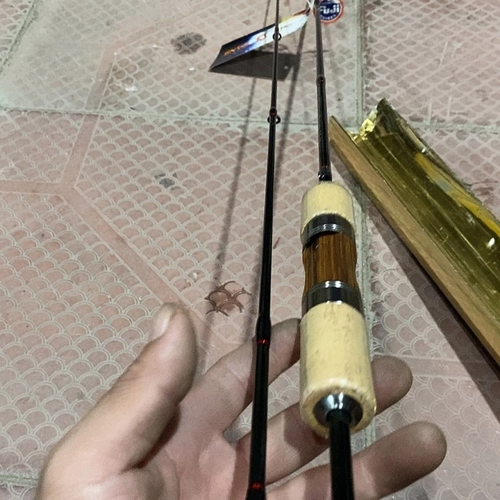 碧波马口鱼竿一根
