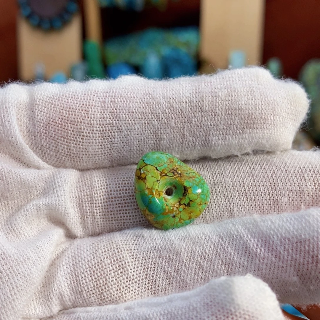 定制绿松石三彩藏扣