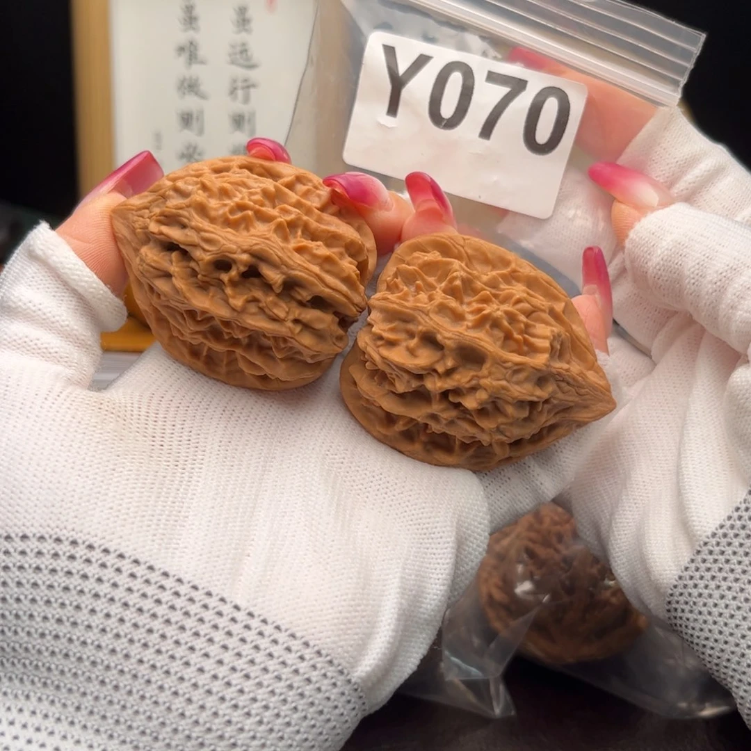 文玩核桃把件44鸡心y 070