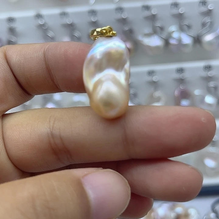 颈饰未镶嵌淡水珍珠