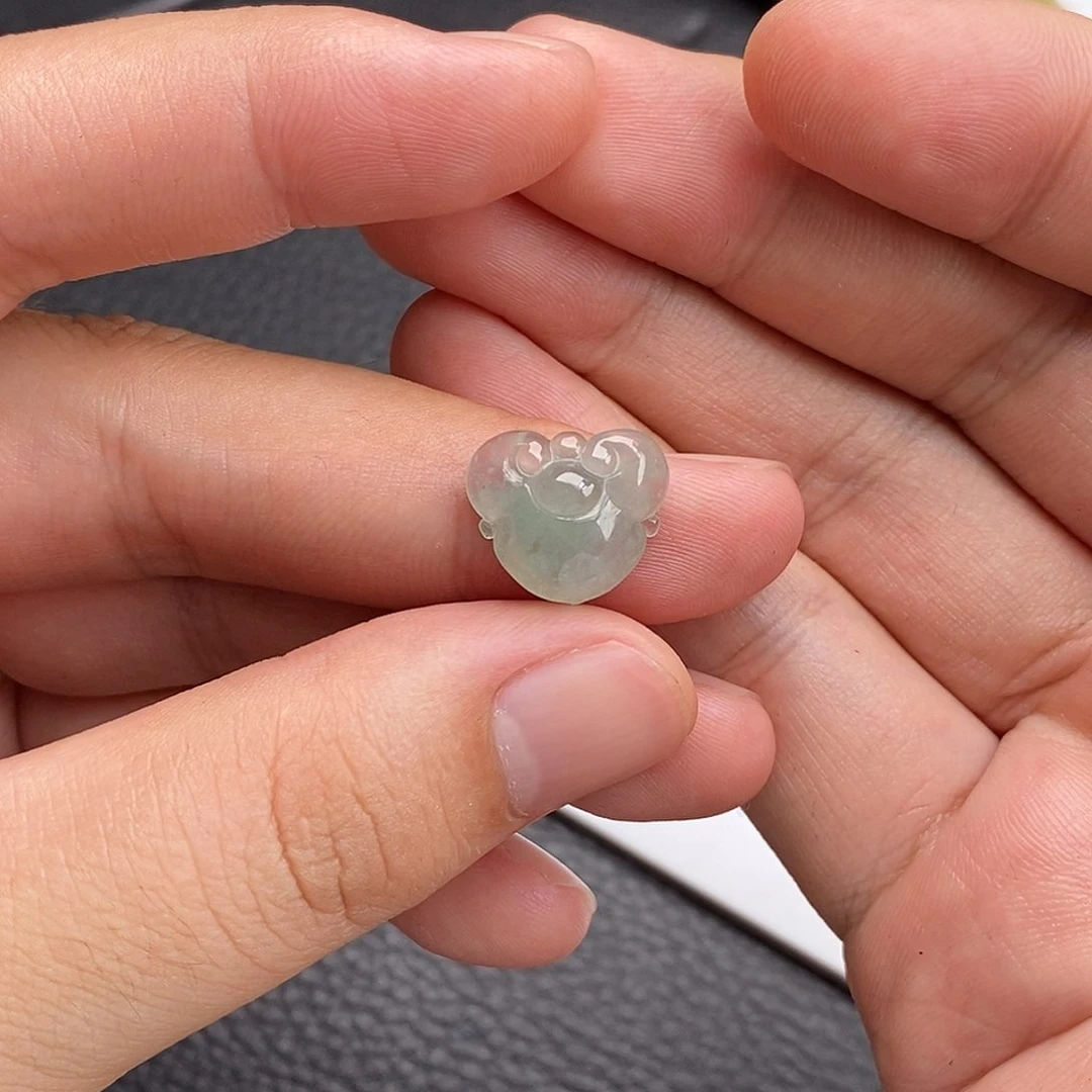 未镶嵌定制翡翠如意