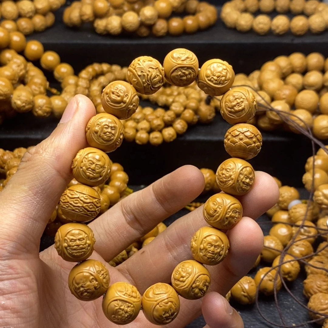 吊坠猴头核桃四面罗汉