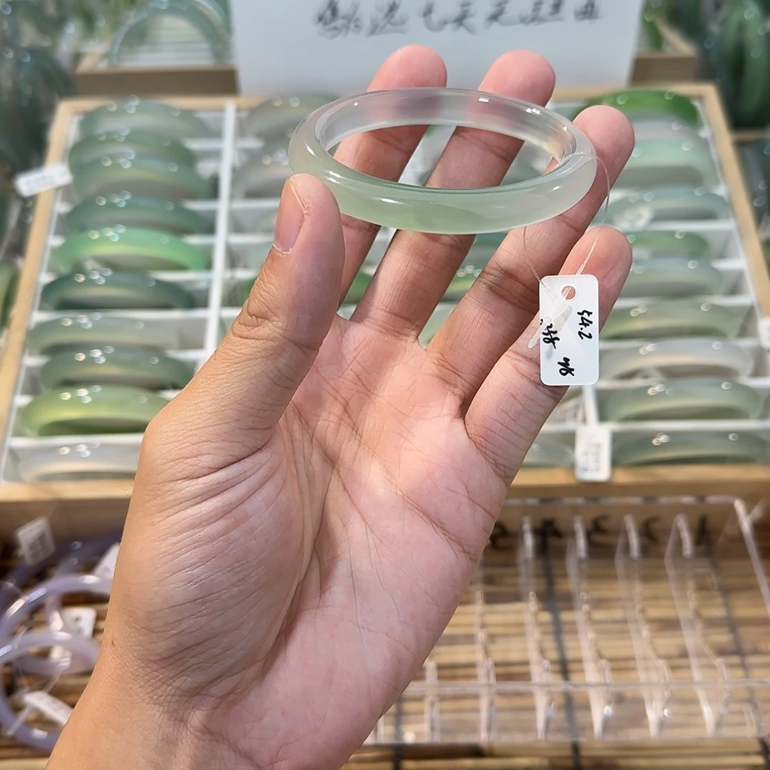 玛瑙/玉髓未镶嵌手镯圈口54.2