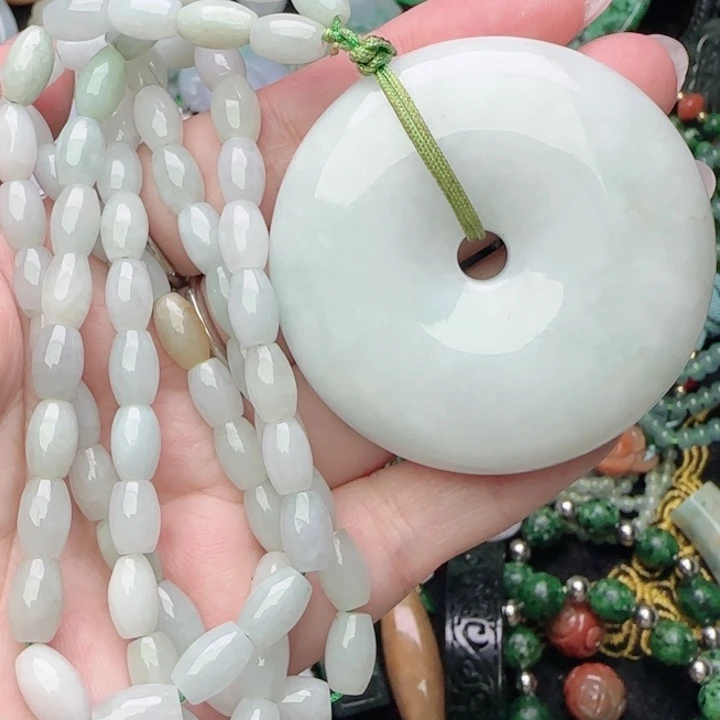 翡翠未镶嵌颈饰天然A货568