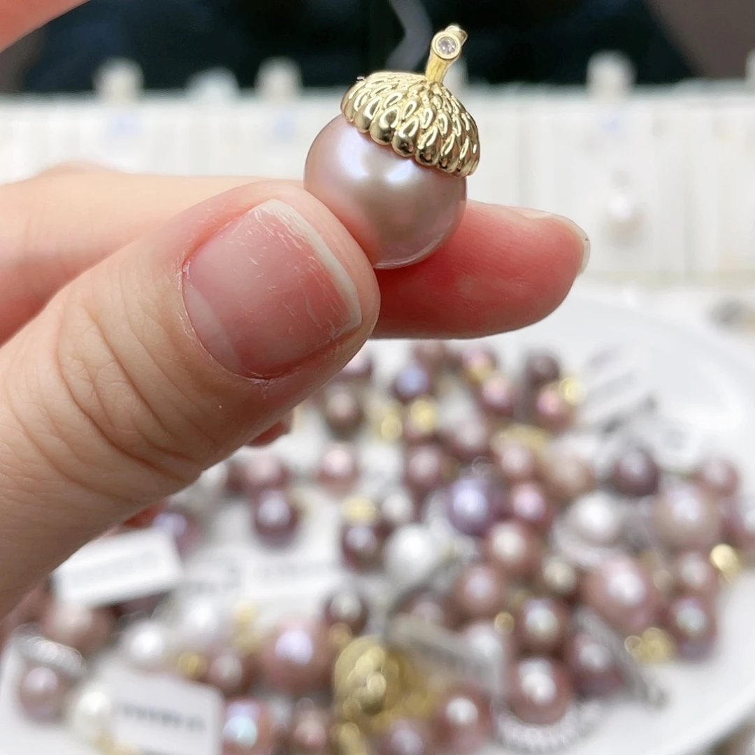 淡水珍珠吊坠(赠链)未镶嵌