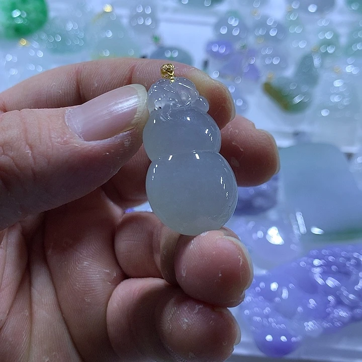 翡翠18K金镶嵌颈饰天然翡翠A货吊坠