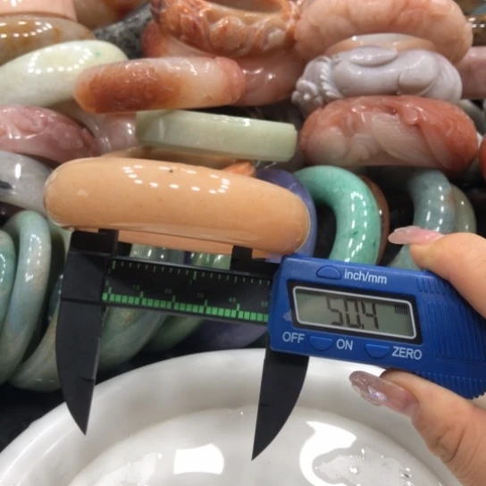 未镶嵌石英质玉珠宝半成品34