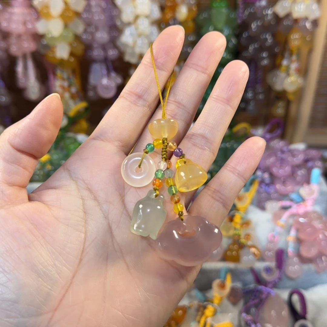玛瑙/玉髓未镶嵌手机挂件