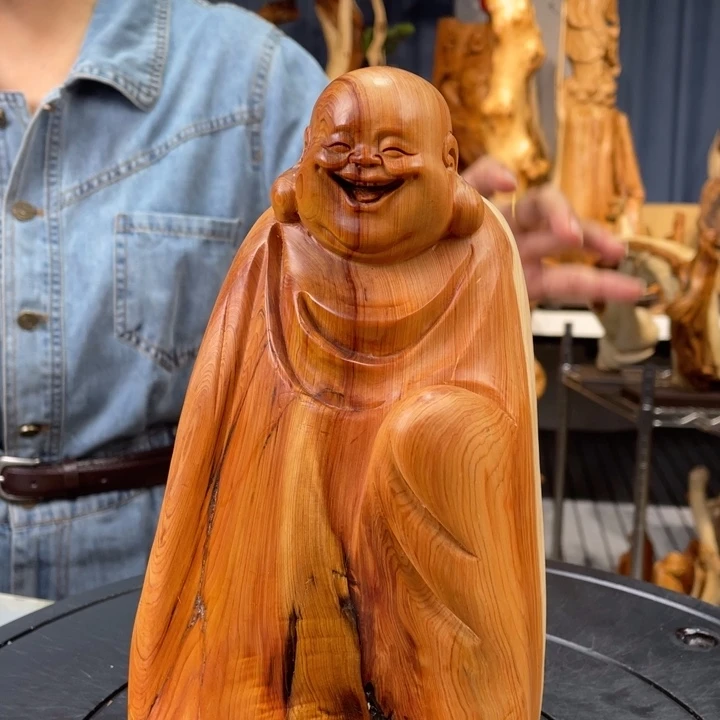 柏木（崖柏）脸上有线